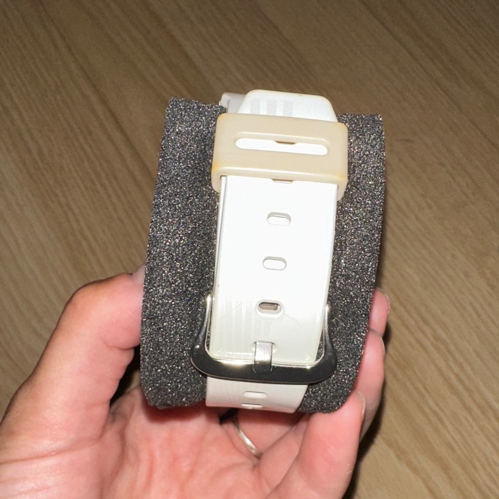 Casio G-Shock G-LIDE White Digital Watch - Picture 5 of 7